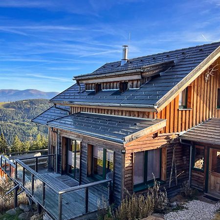 1A Chalet "Wolke" Wandern, Grillen, Wellness Im Traumhaus Wolfsberg Luaran gambar