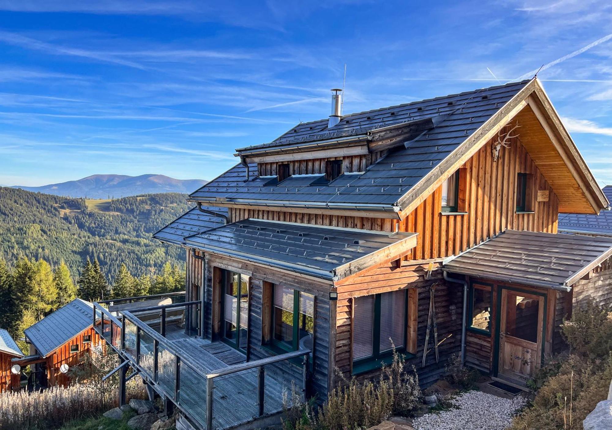 1A Chalet "Wolke" Wandern, Grillen, Wellness Im Traumhaus Wolfsberg Luaran gambar